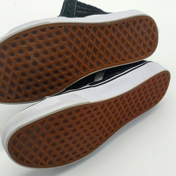 Woman VANS SNEAKERS SIZE 6 1/2 COLOR BLACK SUEDE THIS ITEM IS USED - Picture 7 of 8